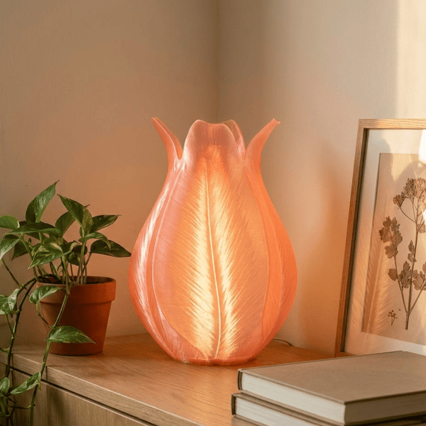 Blossom Tischlampe – Blütenförmige Pilzlampe in 3 Farben - Roomberry